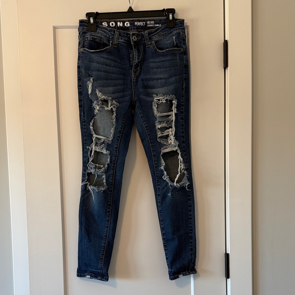 SONG Women's Distressed Ripped Skinny Jeans - Dark Blue size 9/29